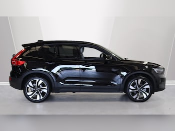 Used Volvo XC40 2025 for sale - 76026440: Photo