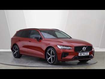 2024 (74) - T8 AWD PHEV Ultra Dark (Sunroof, Pilot Assist, 19' Alloys) 5-Door
