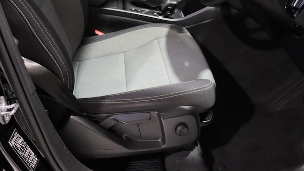 Used Volvo XC40 2023 for sale - 76251318: Photo 26