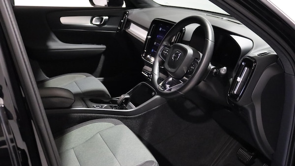 Used Volvo XC40 2023 for sale - 76251318: Photo 4