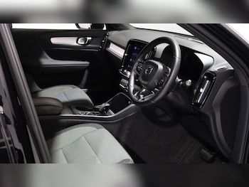 Used Volvo XC40 2023 for sale - 76251318: Photo 4