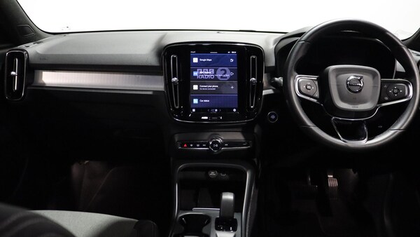 Used Volvo XC40 2023 for sale - 76251318: Photo 5