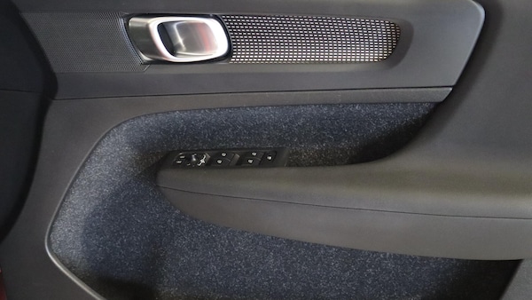 Used Volvo XC40 2020 for sale - 76260451: Photo 26