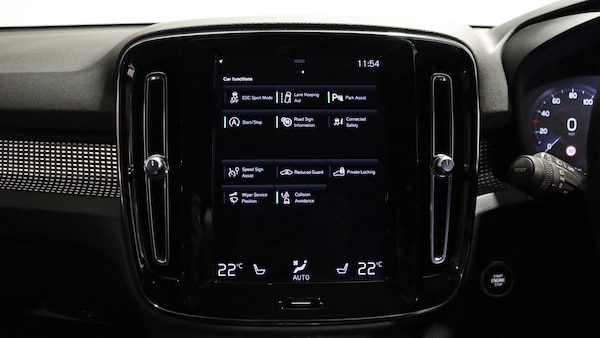 Used Volvo XC40 2020 for sale - 76260451: Photo 34