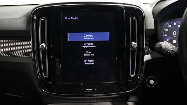 Used Volvo XC40 2020 for sale - 76260451: Photo 35