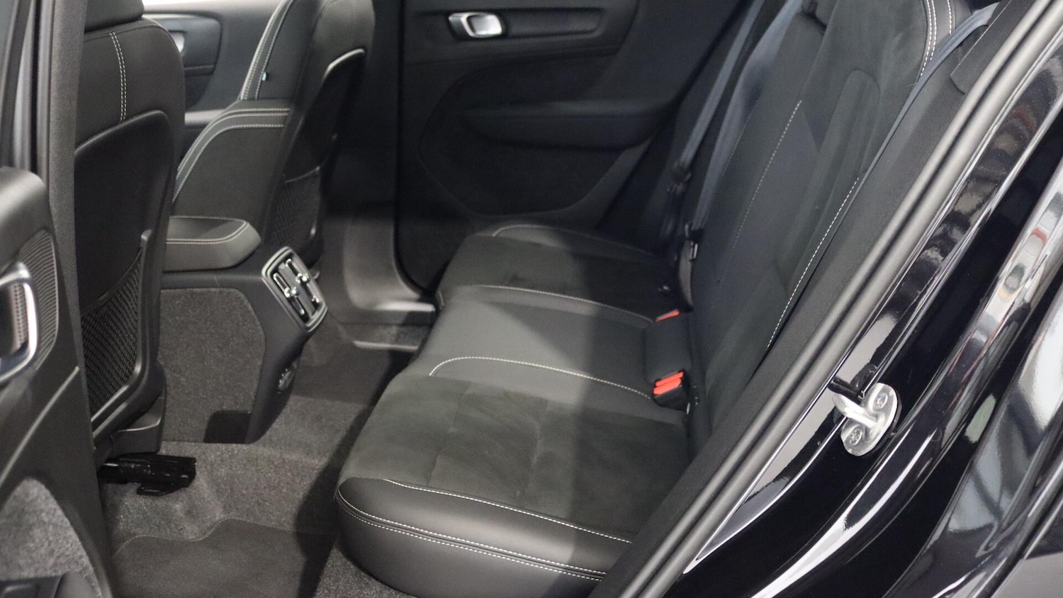 Used Volvo XC40 2025 for sale - 76337142: Photo 28