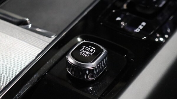 Used Volvo XC60 2025 for sale - 76307164: Photo 25