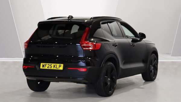 Used Volvo XC40 2025 for sale - 76214328: Photo 2