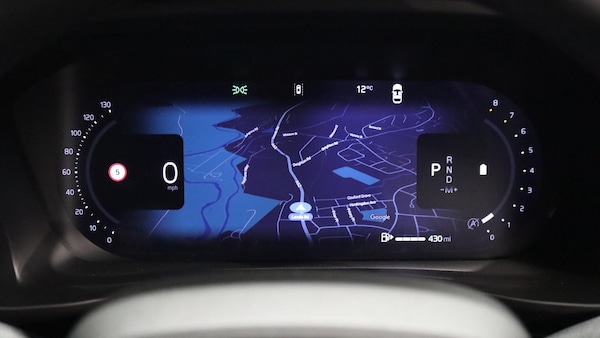 Used Volvo XC40 2025 for sale - 76270130: Photo 11