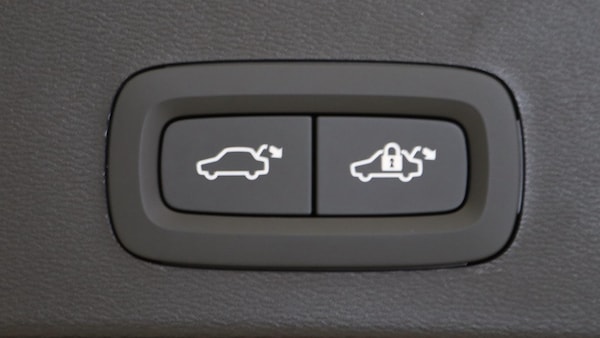 Used Volvo XC40 2025 for sale - 76270130: Photo 33