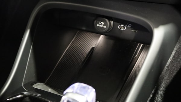 Used Volvo XC40 2025 for sale - 76270130: Photo 35