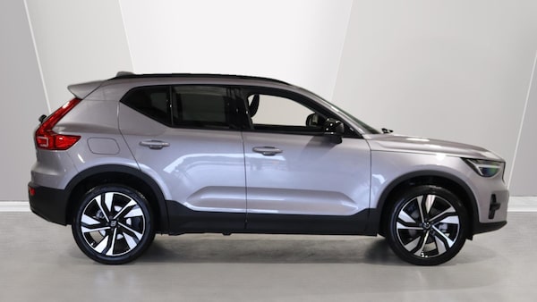 Used Volvo XC40 2025 for sale - 76270130: Photo 3