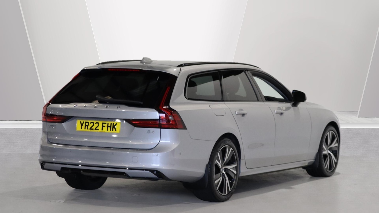 Used Volvo V90 2022 for sale - 76072242: Photo 2