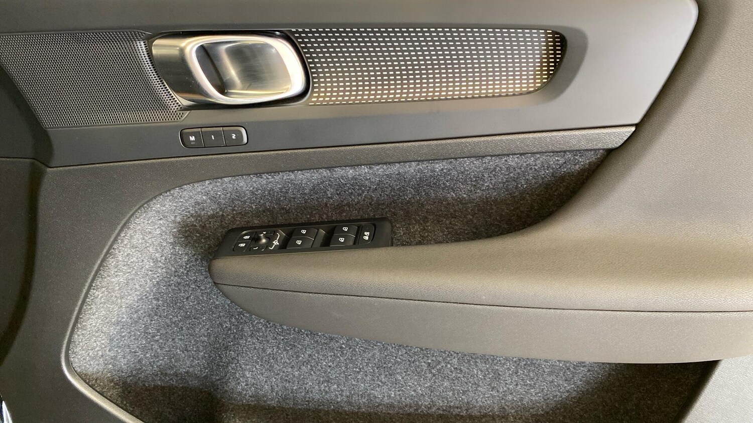 Used Volvo XC40 2025 for sale - 75991054: Photo 25
