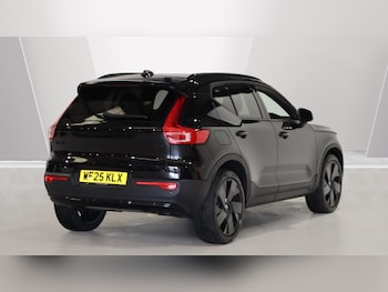 Used Volvo XC40 2025 for sale - 75991054: Photo 2