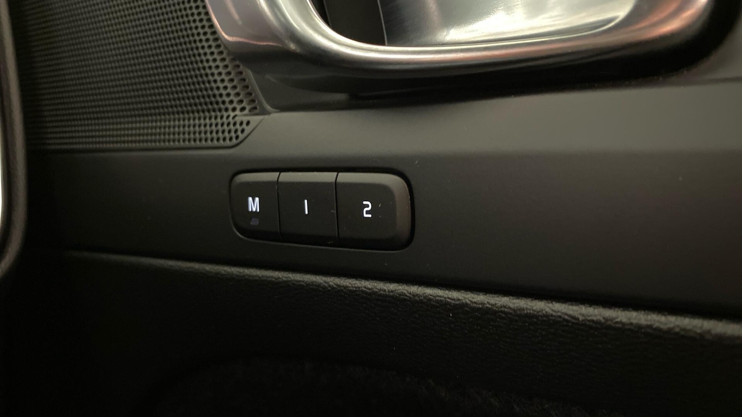 Used Volvo XC40 2025 for sale - 75991054: Photo 31