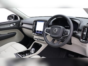 Used Volvo XC40 2025 for sale - 76084428: Photo