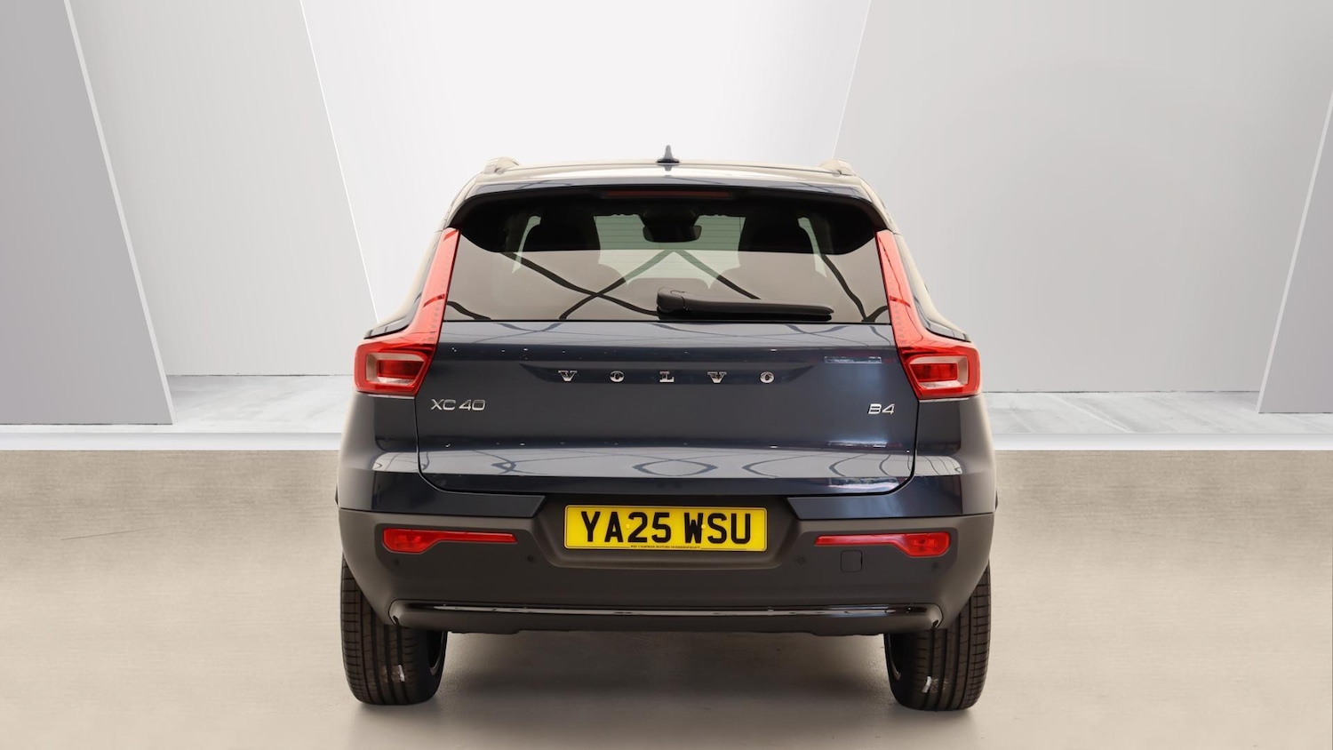 Used Volvo XC40 2025 for sale - 76084428: Photo 7