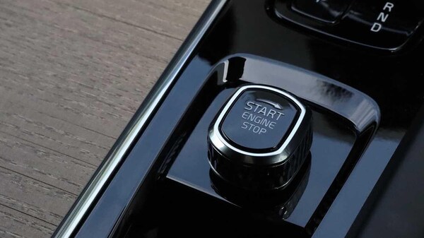 Used Volvo XC60 2025 for sale - 75552805: Photo 29