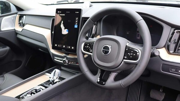 Used Volvo XC60 2025 for sale - 75552805: Photo 5