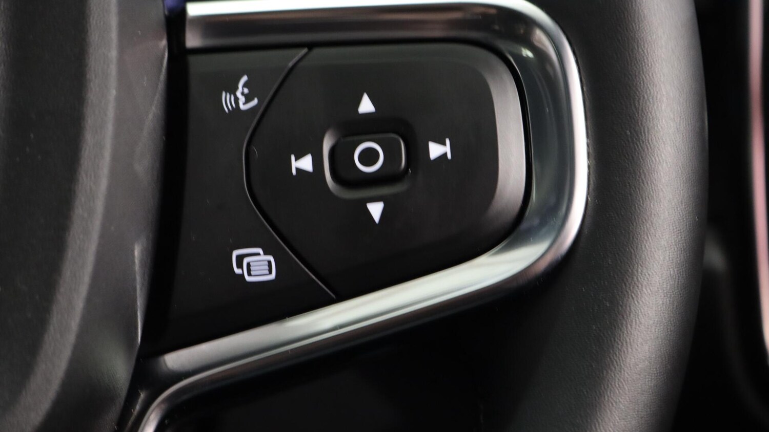 Used Volvo XC40 2025 for sale - 75782167: Photo 20