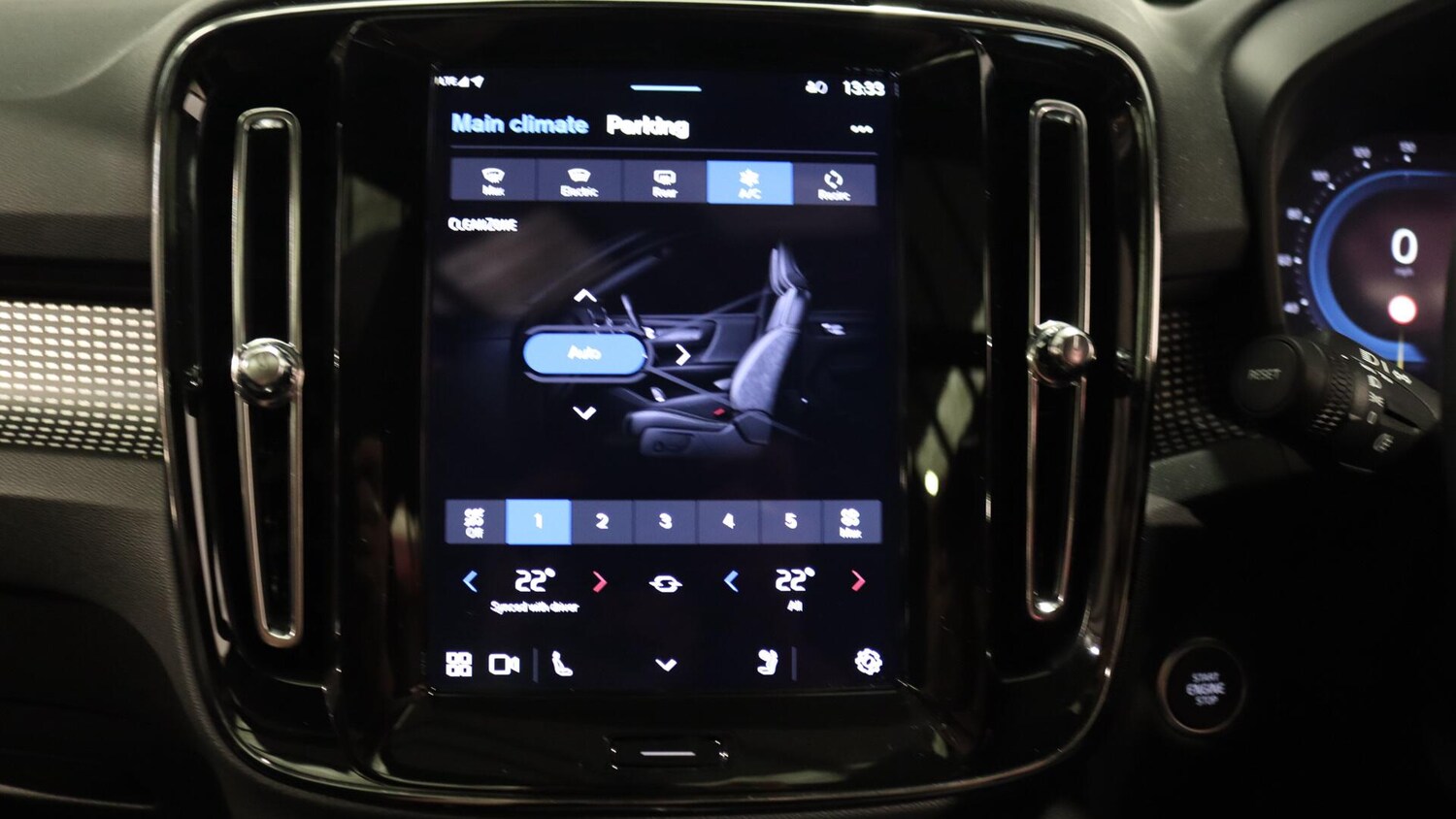 Used Volvo XC40 2025 for sale - 75782167: Photo 38