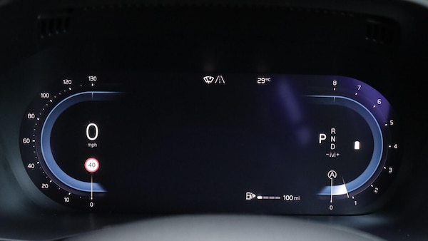 Used Volvo XC60 2023 for sale - 75478058: Photo 11
