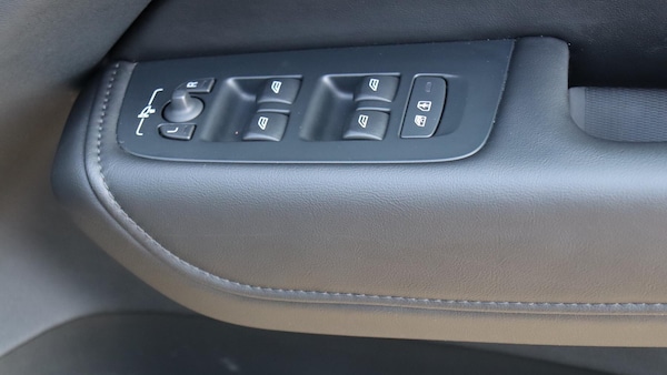 Used Volvo XC60 2023 for sale - 75478058: Photo 24