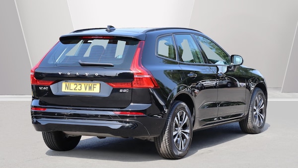 Used Volvo XC60 2023 for sale - 75478058: Photo 2