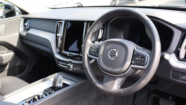 Used Volvo XC60 2023 for sale - 75478058: Photo 4