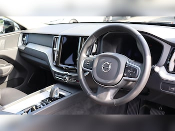 Used Volvo XC60 2023 for sale - 75478058: Photo