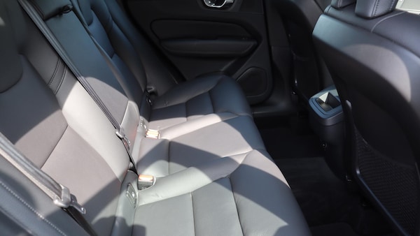 Used Volvo XC60 2023 for sale - 75478058: Photo 6