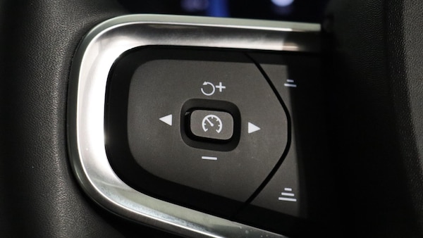 Used Volvo XC40 2023 for sale - 76167236: Photo 19