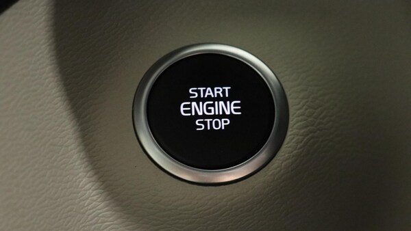 Used Volvo XC40 2023 for sale - 76167236: Photo 25