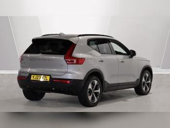 Used Volvo XC40 2023 for sale - 76167236: Photo 2