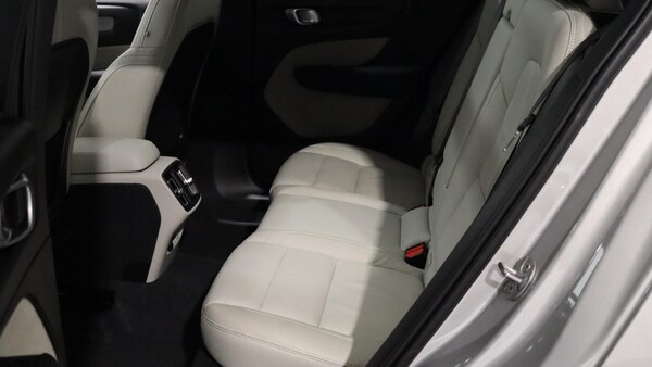 Used Volvo XC40 2023 for sale - 76167236: Photo 31