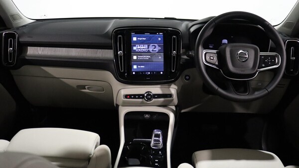 Used Volvo XC40 2023 for sale - 76167236: Photo 5