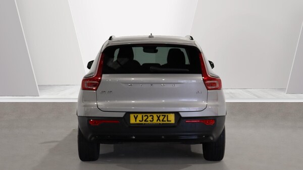 Used Volvo XC40 2023 for sale - 76167236: Photo 7