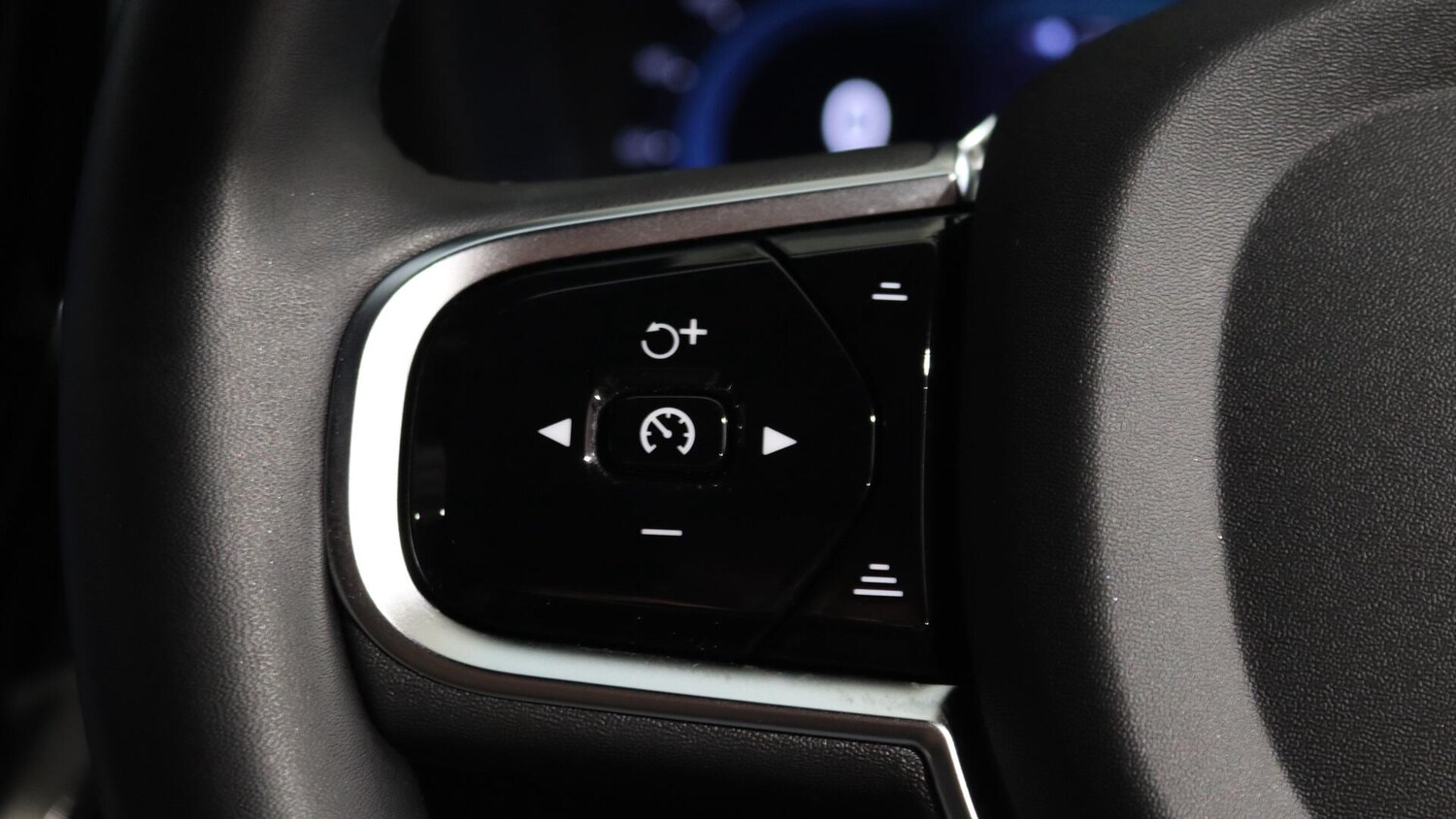 Used Volvo XC60 2025 for sale - 76073192: Photo 19