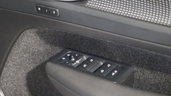 Used Volvo XC40 2023 for sale - 76269922: Photo 22