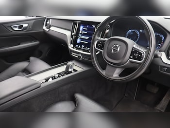 Used Volvo V60 Cross Country 2021 for sale - 75225399: Photo