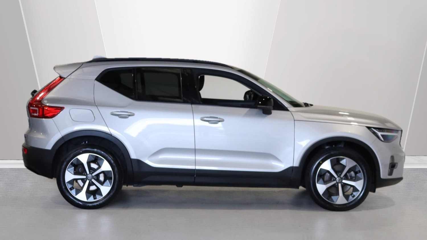 Used Volvo XC40 2022 for sale - 76072914: Photo 3