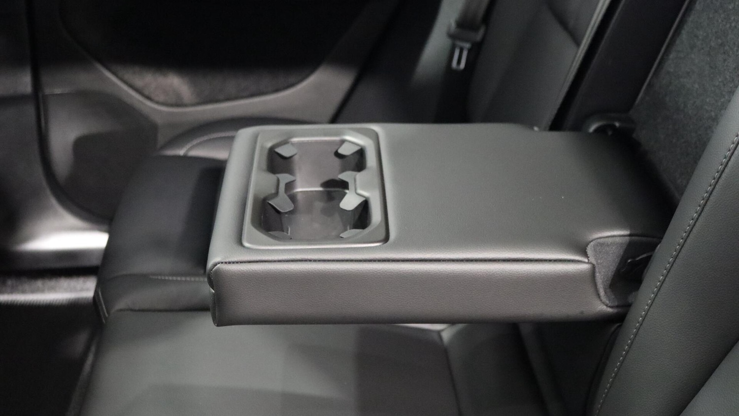 Used Volvo XC40 2022 for sale - 76072914: Photo 32