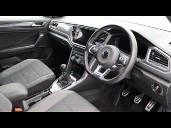 Used Volkswagen T-Roc 2021 for sale - 75268280: Photo