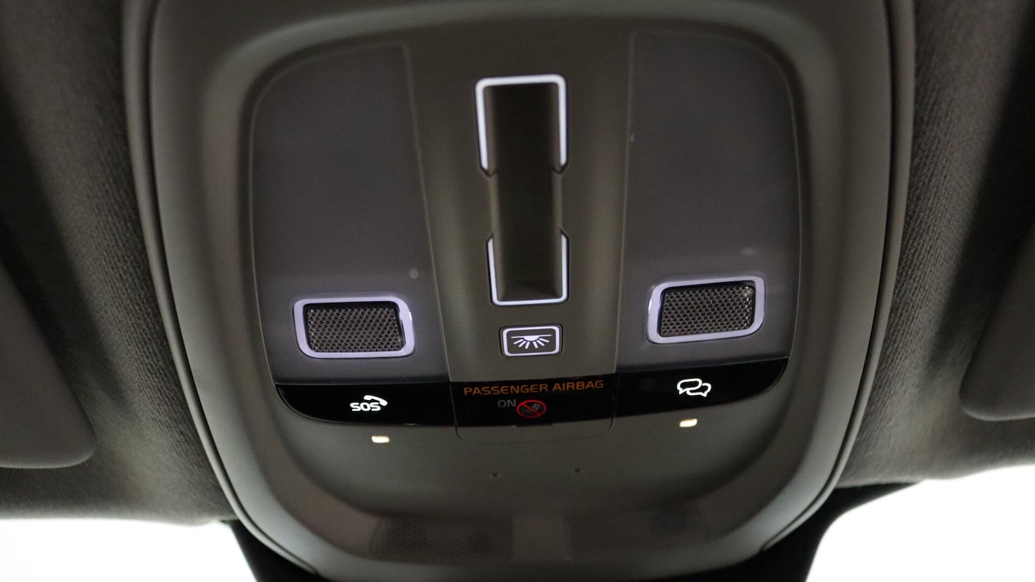 Used Volvo XC40 2025 for sale - 76122158: Photo 26