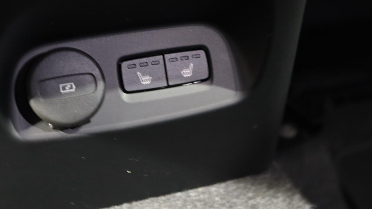 Used Volvo XC40 2025 for sale - 76122158: Photo 34