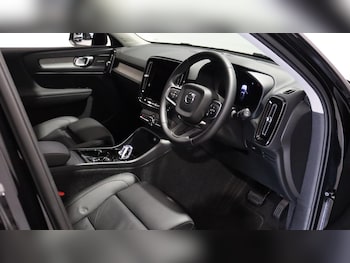 Used Volvo XC40 2025 for sale - 76122158: Photo