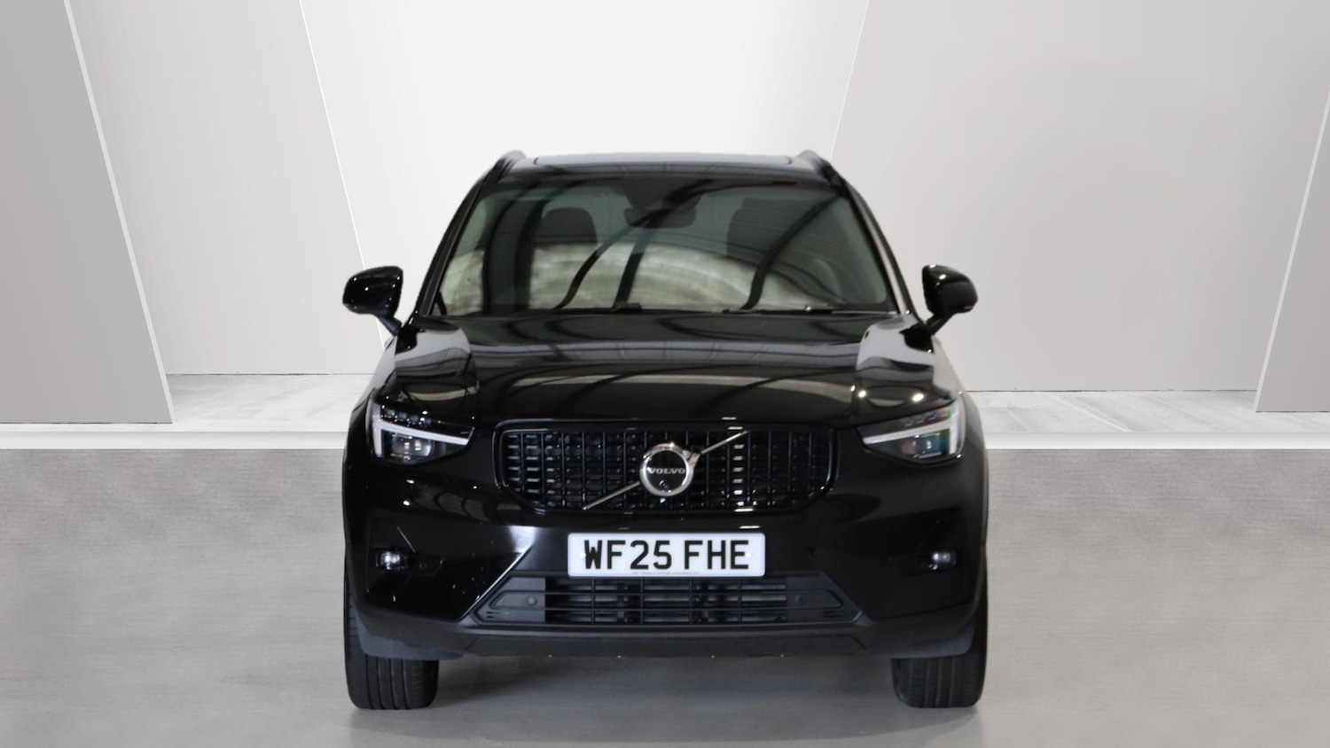 Used Volvo XC40 2025 for sale - 76122158: Photo 8