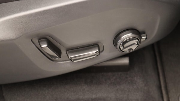 Used Volvo XC60 2024 for sale - 75224292: Photo 35