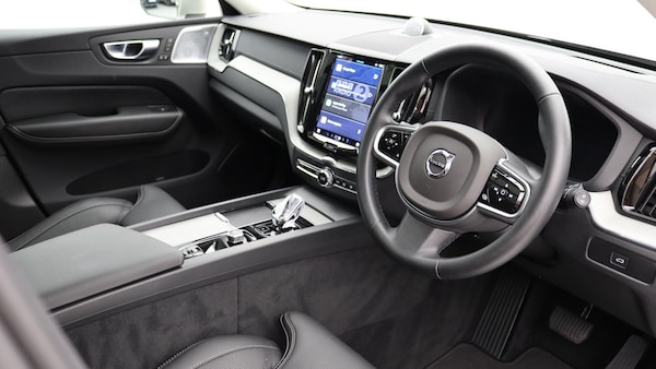 Used Volvo XC60 2024 for sale - 75224292: Photo 4
